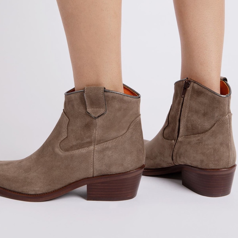 Penelope Chilvers Cassidy Booties Size 8